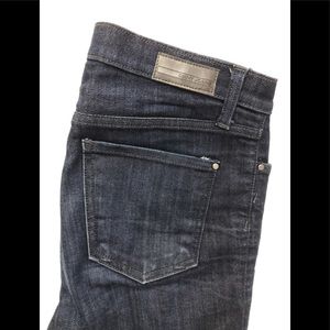 DKNY Jeans -dark wash- straight- women- size 6